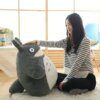 106754-5ab263.jpg Peluche geante avec le sourire de Totoro, compagnon géant à grands yeux ronds