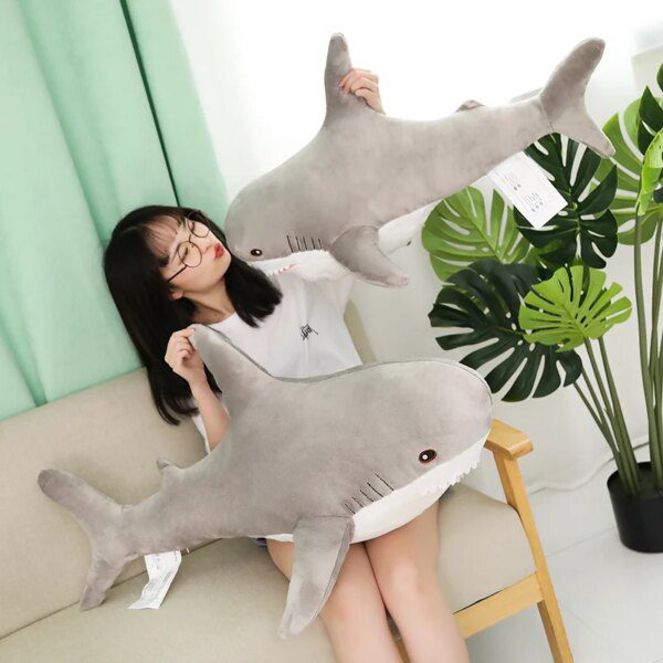 Peluche geante requin géant 140cm, oreiller de lecture