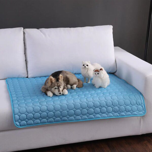 Tapis Rafraîchissant en Soie Glacée pour Chien & Chat