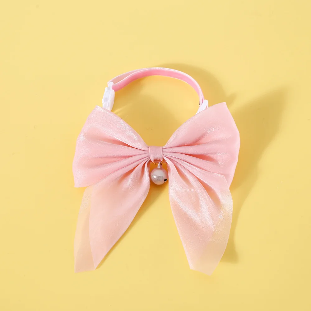 pink bowtie collar