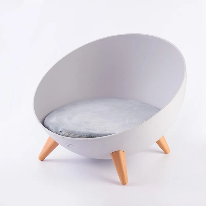 Four legs (wood)