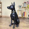 Statue de Chien Pinscher en FRP – Sculpture de simulation artisanale