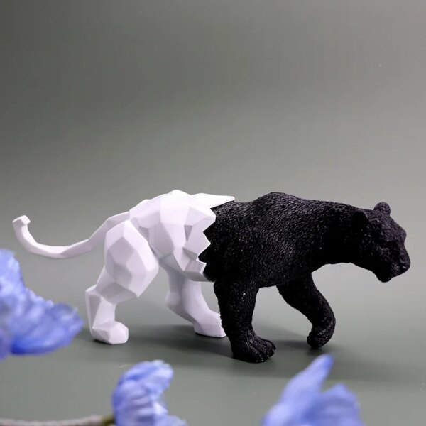 Statue de panthère géométrique en résine – Sculpture abstraite