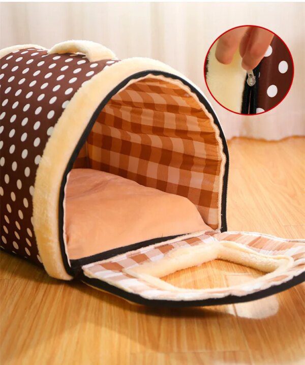 Niche PlushTravel Cocoon™ – Le refuge fermé en peluche