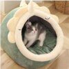 Niche CozyCave Cocoon™ – La grotte ultra-douce avec oreilles ludiques