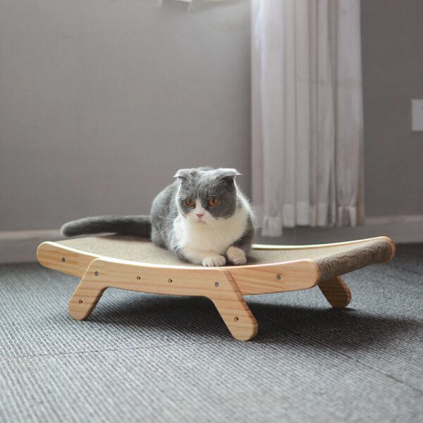 GRIFFCAT™ – Le griffoir design en bois qui devient aussi le lit
