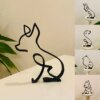 47892-3462db.jpg Sculpture artistique minimaliste pour chien et chat