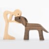 Statue chien en bois – Sculpture artisanale chiot & humain