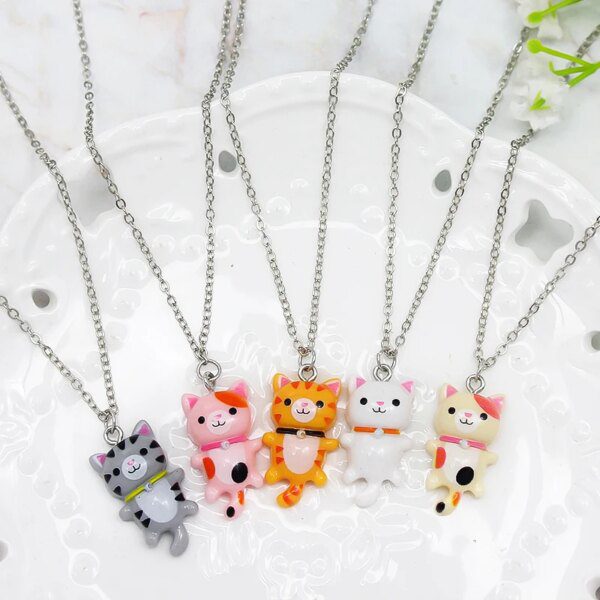 Collier patte de chat mignon