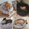 Coussin chien XXL rond apaisant en peluche – Le lit cocon qui calme