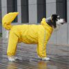Manteau coupe-vent à capuche couvrant quatre pattes pour chien – Protection