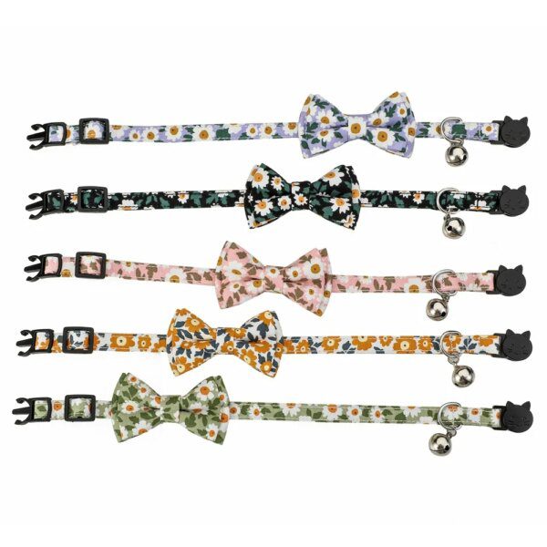 Collier Chat Floral d’Été – Nœud Papillon, Clochette