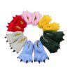 94798-fb57bb.jpg Pantoufles d'hiver en forme de patte de dinosaure pour homme