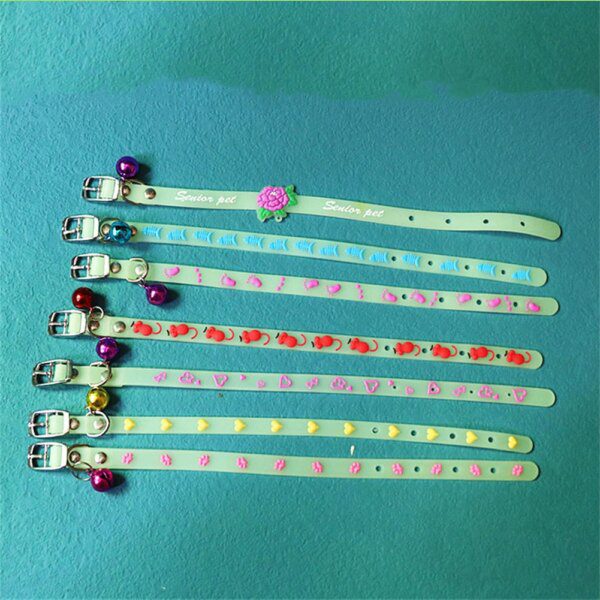 Collier Chat Lumineux en Silicone – Cloche & Chaîne Scintillante