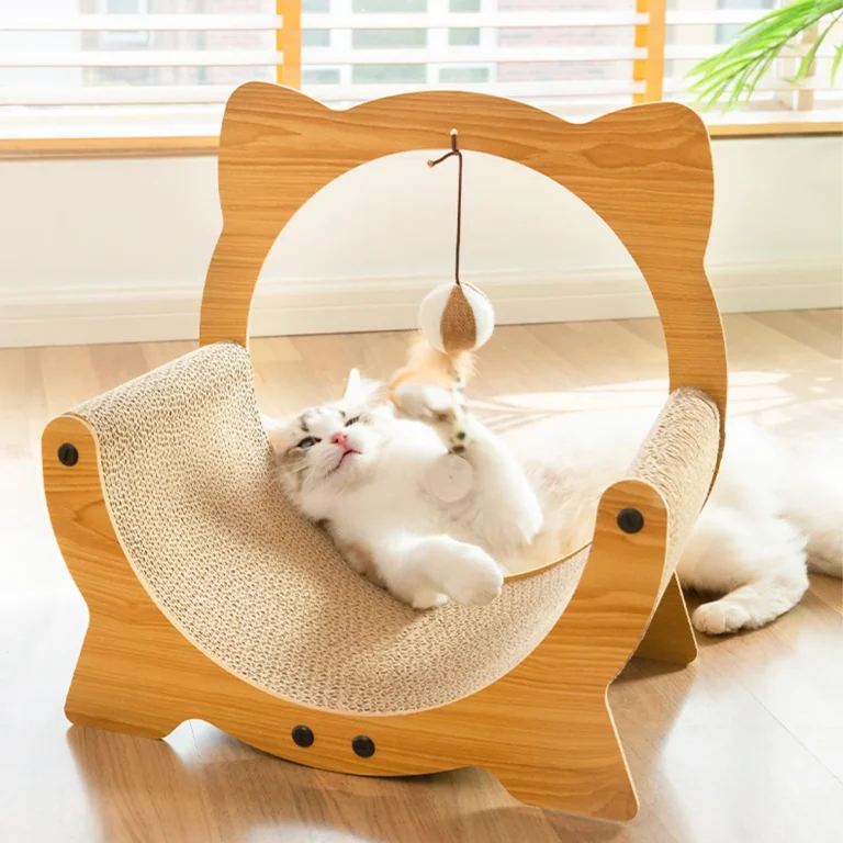 Griffoir chat : quel modele selon l'age, la taille et le temperament ? - Griffoir chat